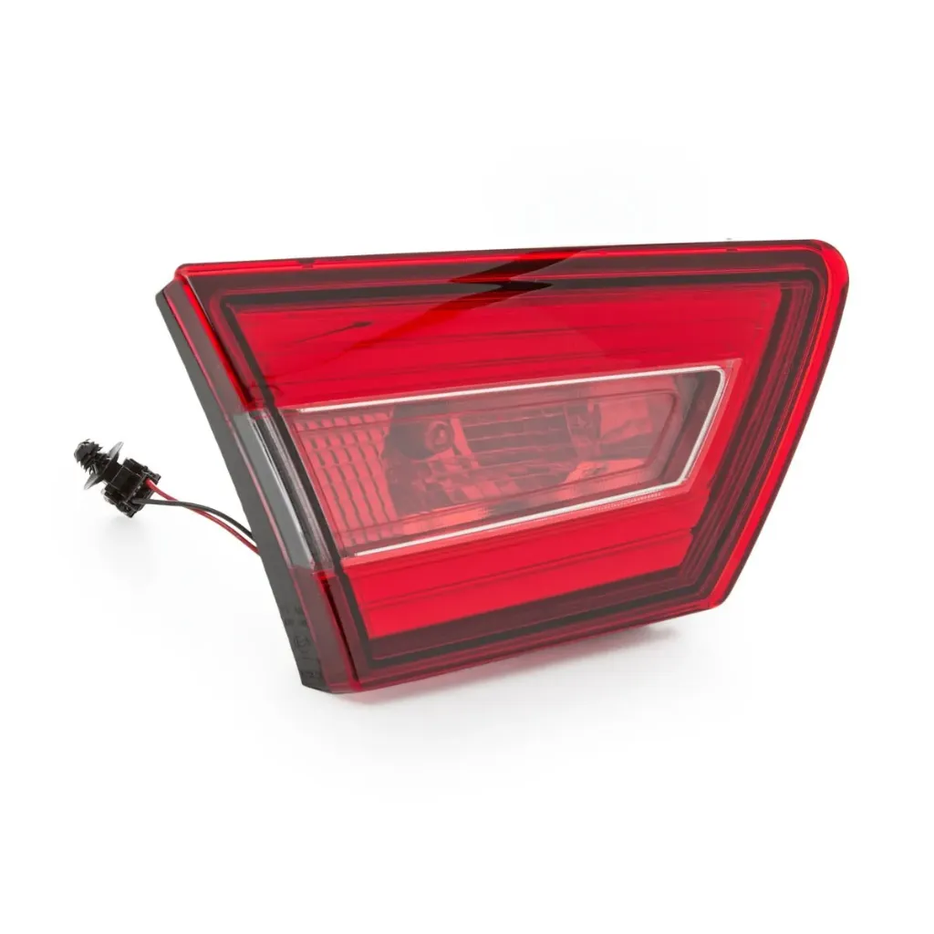 ستوب خلفي يمين Right Tail Light w/o Socket Renault Clio HB (12-20)