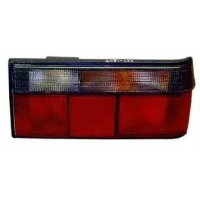 [2800] ستوب خلفي يمين Right Tail Light Renault 9 Saloon (81-89) (اشارة داكن Dark Turn Signal)