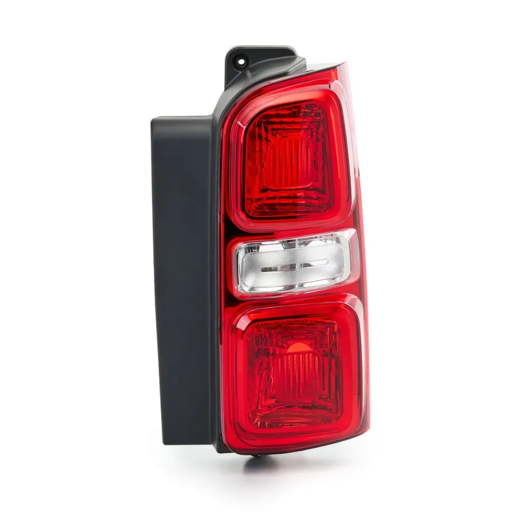 ستوب خلفي يمين Right Tail Light Peugeot Expert / Citroen Jumpy (17>) w/o Socket